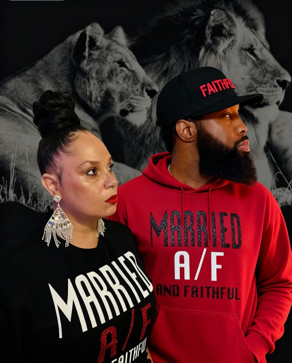 MARRIED Black/White/Red Crewneck Sweatshirt with Pouch